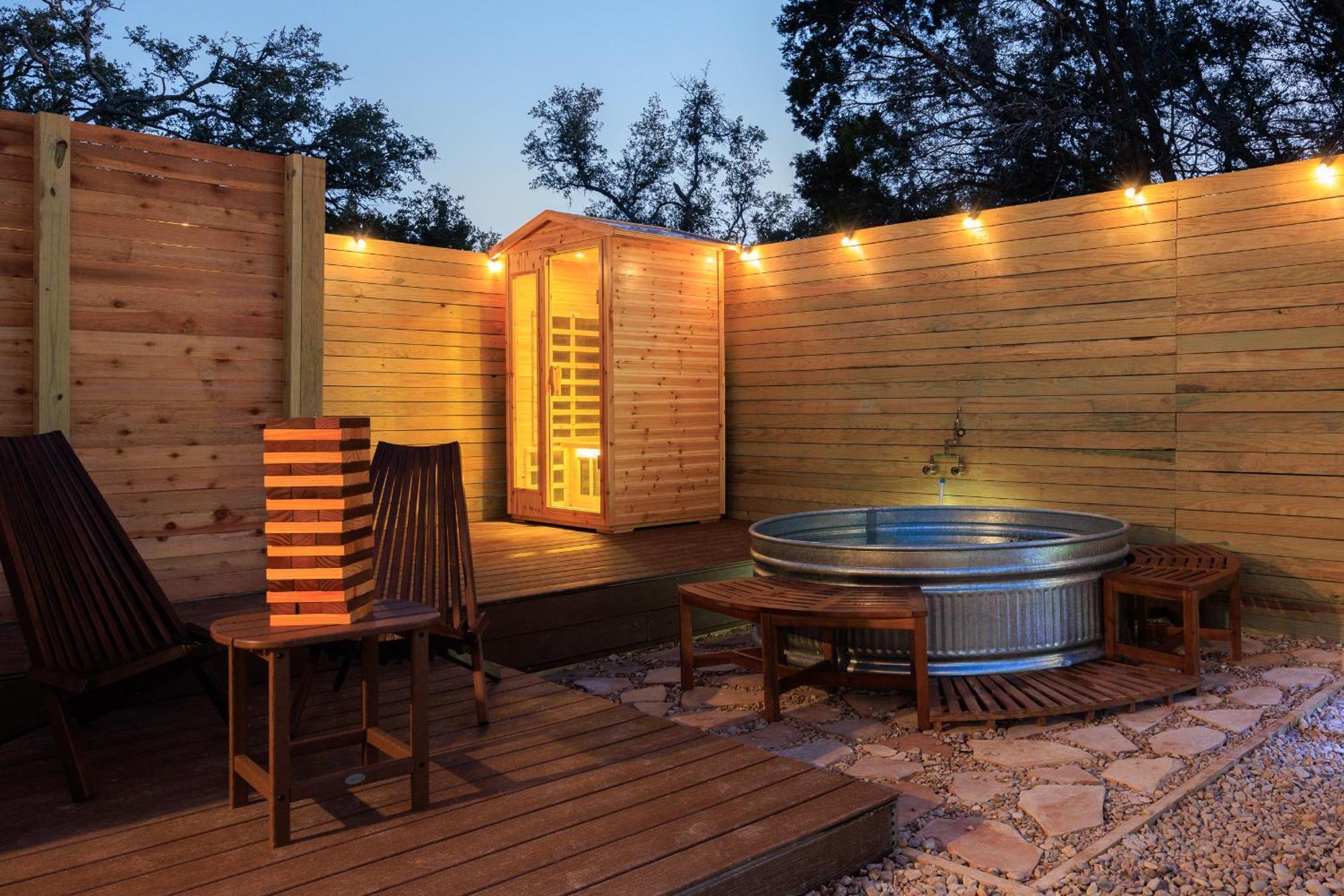 Romantic Luxury Retreat Hot Cold Pool & Sauna Wimberley Esterno foto