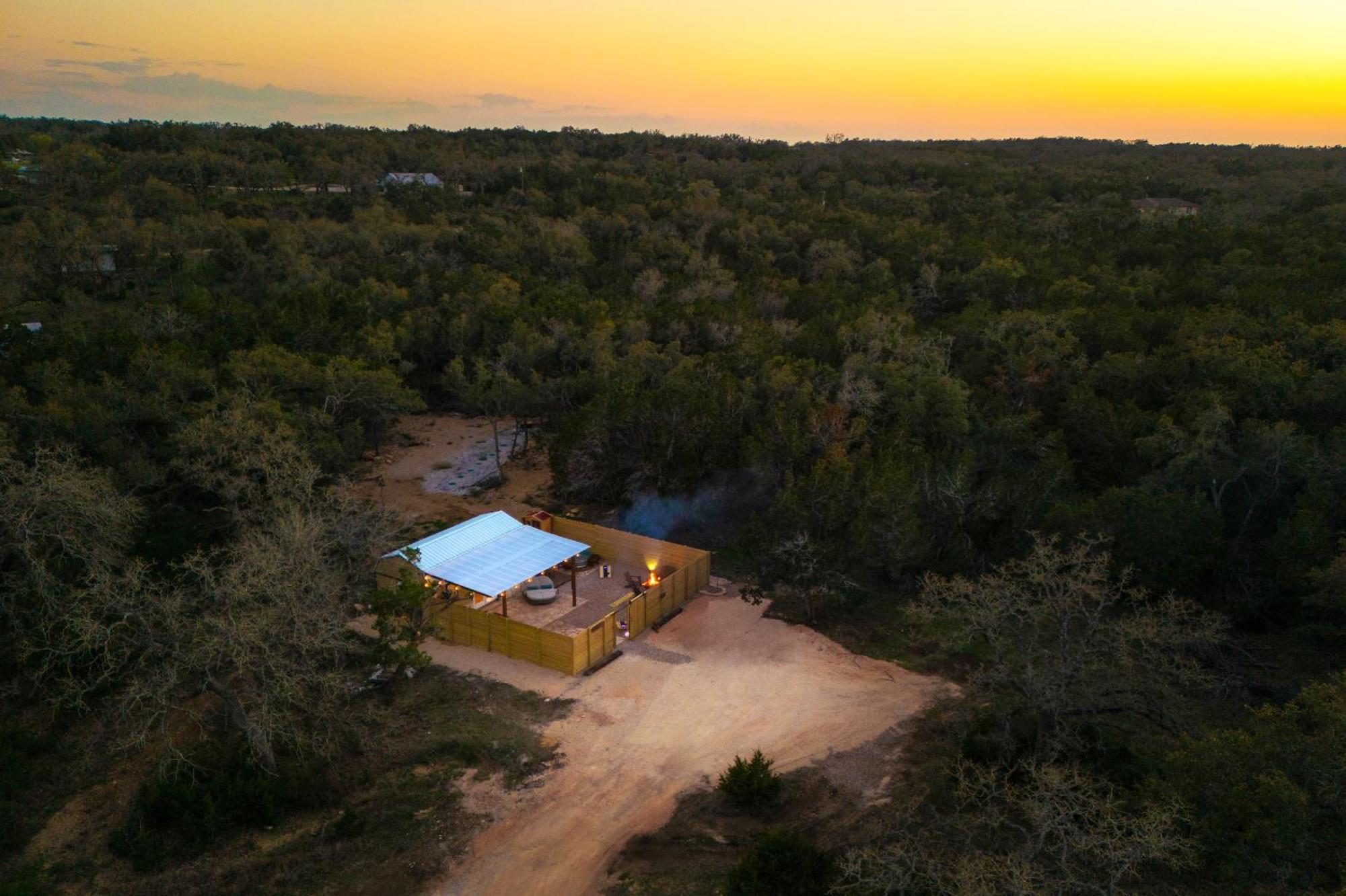 Romantic Luxury Retreat Hot Cold Pool & Sauna Wimberley Esterno foto