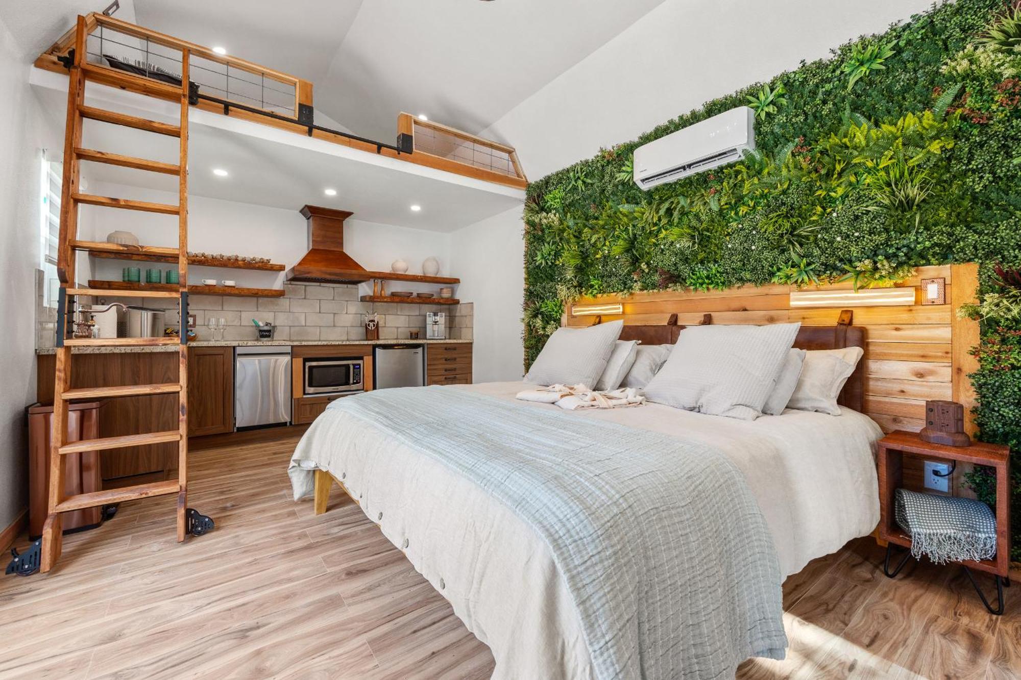 Romantic Luxury Retreat Hot Cold Pool & Sauna Wimberley Esterno foto