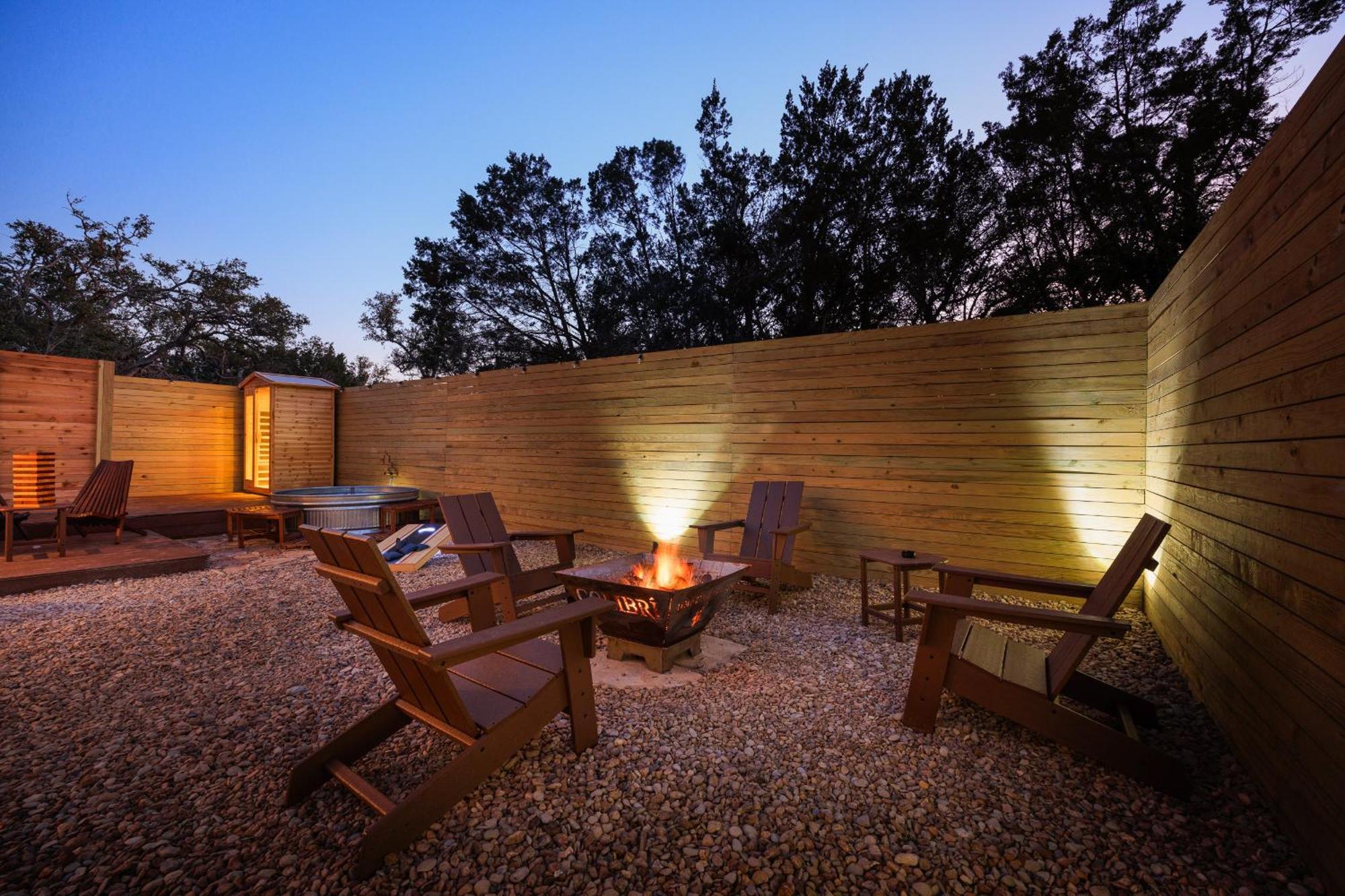 Romantic Luxury Retreat Hot Cold Pool & Sauna Wimberley Esterno foto