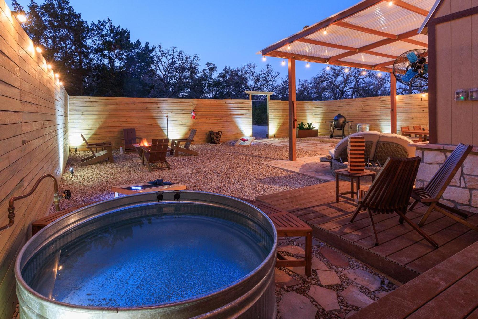Romantic Luxury Retreat Hot Cold Pool & Sauna Wimberley Esterno foto