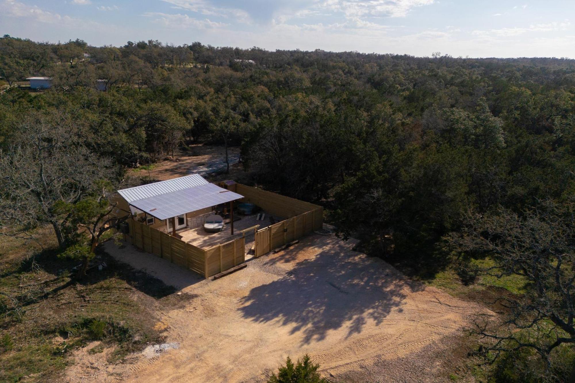 Romantic Luxury Retreat Hot Cold Pool & Sauna Wimberley Esterno foto